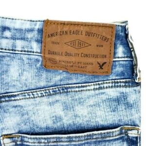 American Eagle~Men's 29/32~Blue Denim Distressed Slim Taper Jeans Extreme Flex.